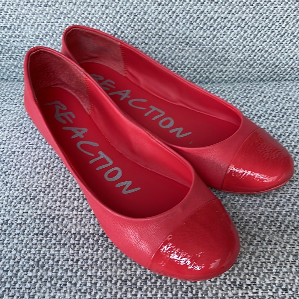 Kenneth Cole Reaction Ballet Slippers - slipified corral